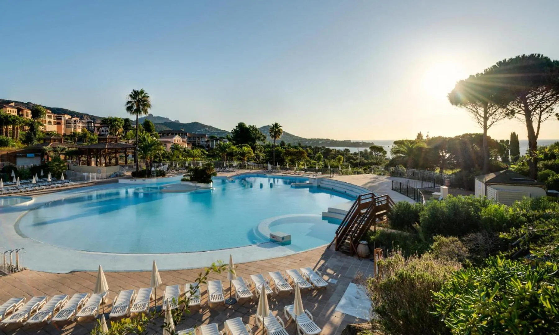 Apartment Residence Le Village De Cap Esterel - Maeva Home - Appartement Vue Mer 2 Pieces 4 Personnes - Prestige - Super Home Mae-2171 Saint-Raphael